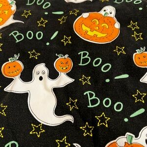 Women’s medium Halloween Boo Ghost and Pumpkin Women's scrub Top